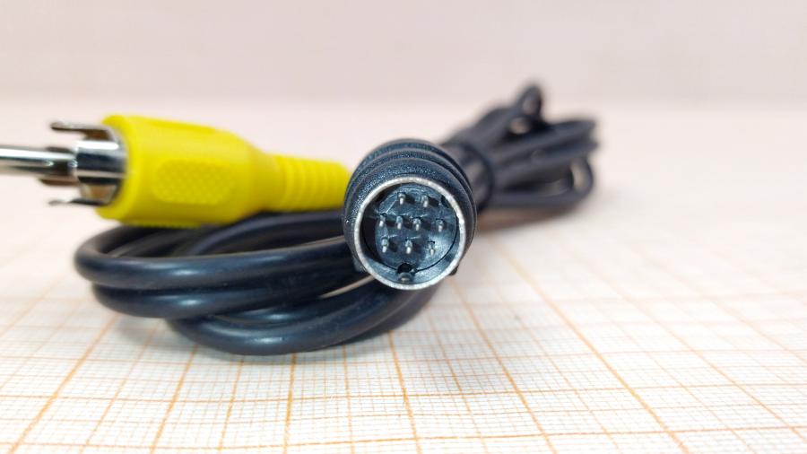 218-175-001 RCA video cable  S-VIDEO 9-Pin (M) - RCA (M) 1.5m #2