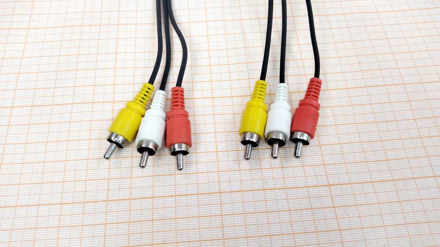 218-178-001 RCA video cable  1.5m/2x3RCA #2