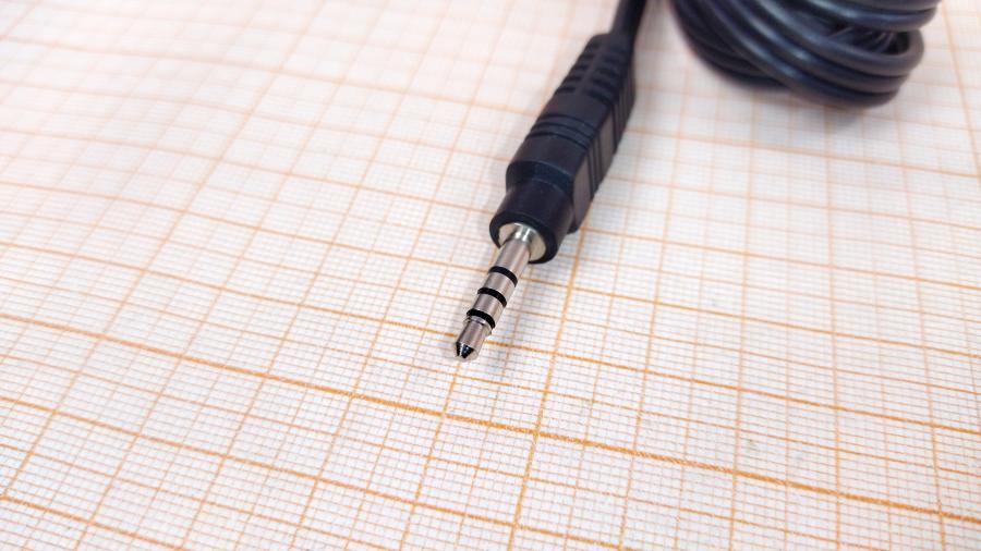 218-179-001 RCA audio cable  MiniJack 3.5mm - 3xRCA 1.5m #3