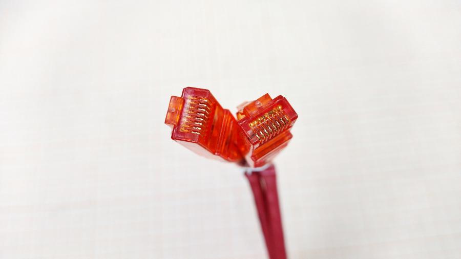 218-211-001 Патч-корд HYPERLINE PC-LPM-UTP-RJ45-RJ45-C5e-5M-LSZH-RD #3