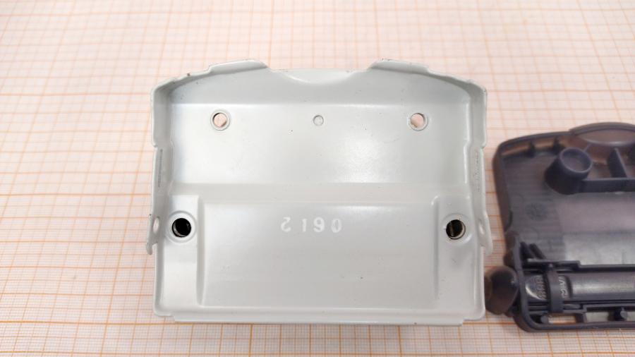 219-100-001 Дырокол LEITZ 5038 #8