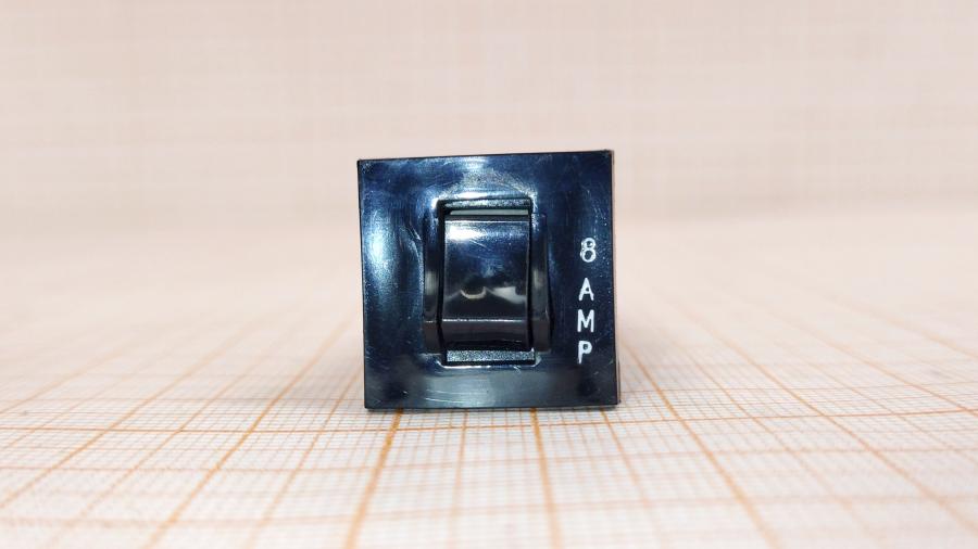 219-116-001 Выключатель максимального тока  W28-XQ1A-8 #2