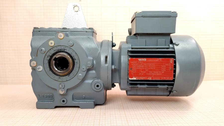 219-151-001 Мотор-редуктор SEW Eurodrive SA47 DT71D-4 #3