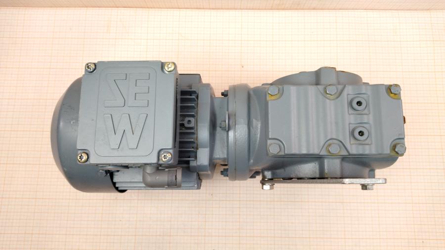 219-151-001 Мотор-редуктор SEW Eurodrive SA47 DT71D-4 #6