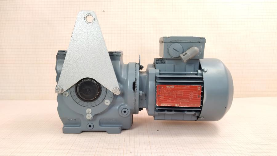 219-151-002 Мотор-редуктор SEW Eurodrive SA47 DT71D-4 #3