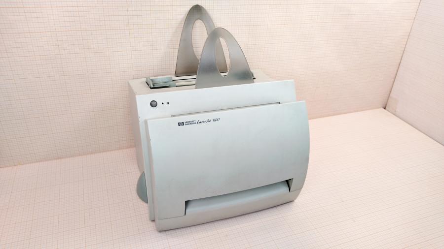 219-198-001 Принтер HP LaserJet 1100 #1
