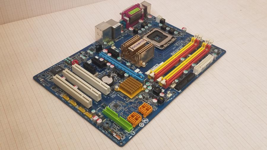 219-204-001 MB LGA 775 GIGABYTE GA-P35-DS3L #1