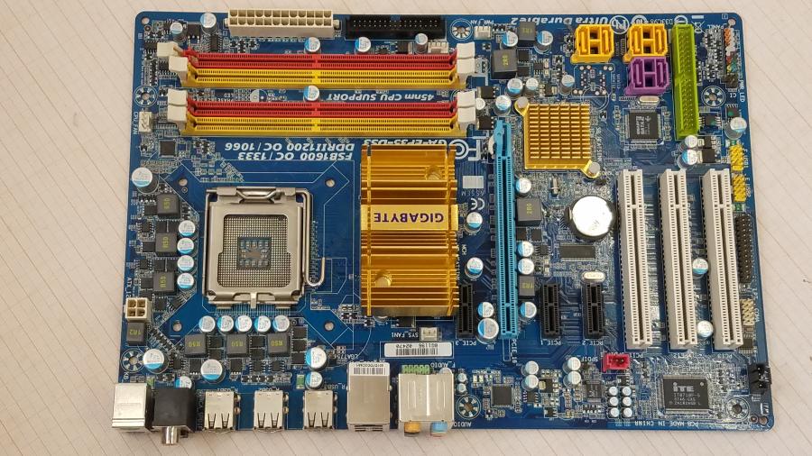 219-236-001 MB LGA 775 GIGABYTE GA-EP35-DS3 #2