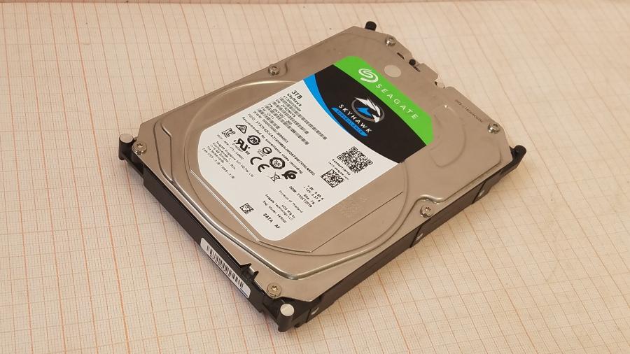 222-028-001 HDD 3.5" SATA SEAGATE SkyHawk Surveillance ST3000VX009 #1