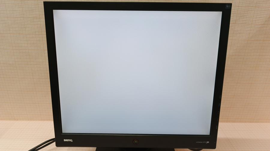 223-036-003 Монитор ЖК BENQ E900A #10