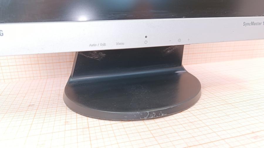 223-042-001 Монитор ЖК SAMSUNG SyncMaster 152v #2