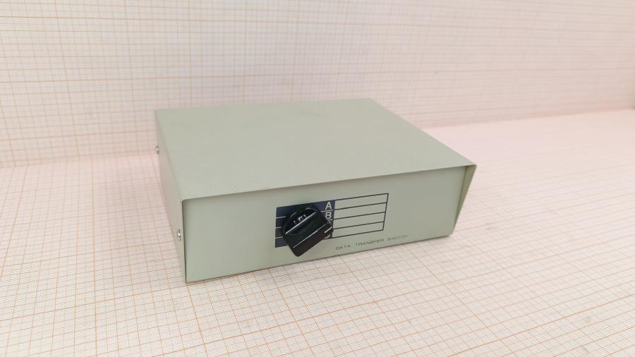 223-045-001 Свитч KVM  Data Transfer Switch (VGA+COM+PS/2) #1