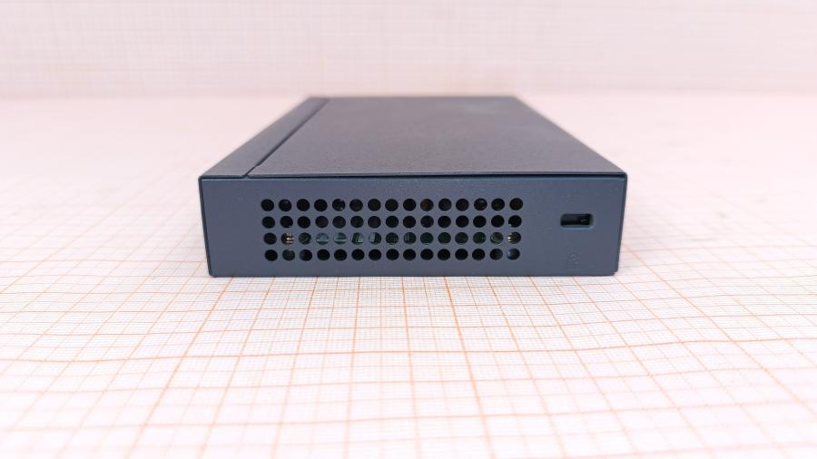 223-047-002 Коммутатор неуправляемый HP 1410-8 #4