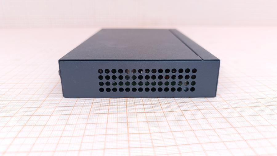 223-047-002 Коммутатор неуправляемый HP 1410-8 #5