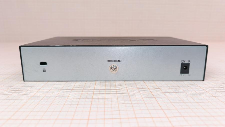 223-051-001 Коммутатор управляемый D-LINK DGS-1100-06/ME #8