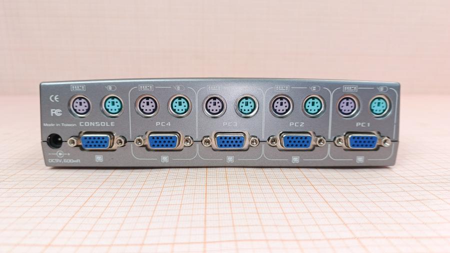 223-055-001 Свитч KVM EMINE EM-410E #6