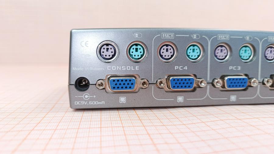 223-055-001 Свитч KVM EMINE EM-410E #7