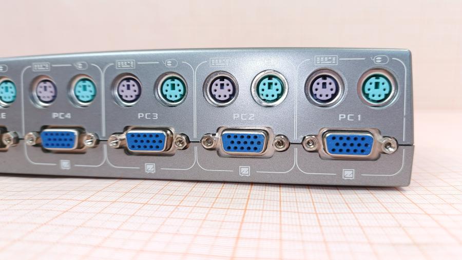 223-055-001 Свитч KVM EMINE EM-410E #8