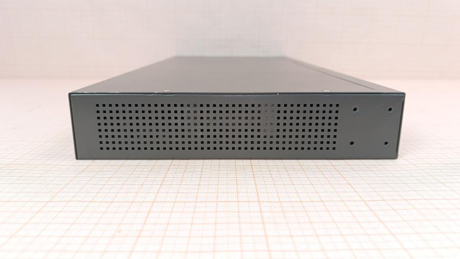 223-068-001 Коммутатор неуправляемый D-LINK DES-1226R + DES-132T #9