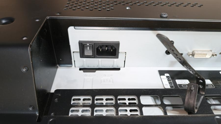 225-001-004 ЖК панель SAMSUNG 460UT-2 #8