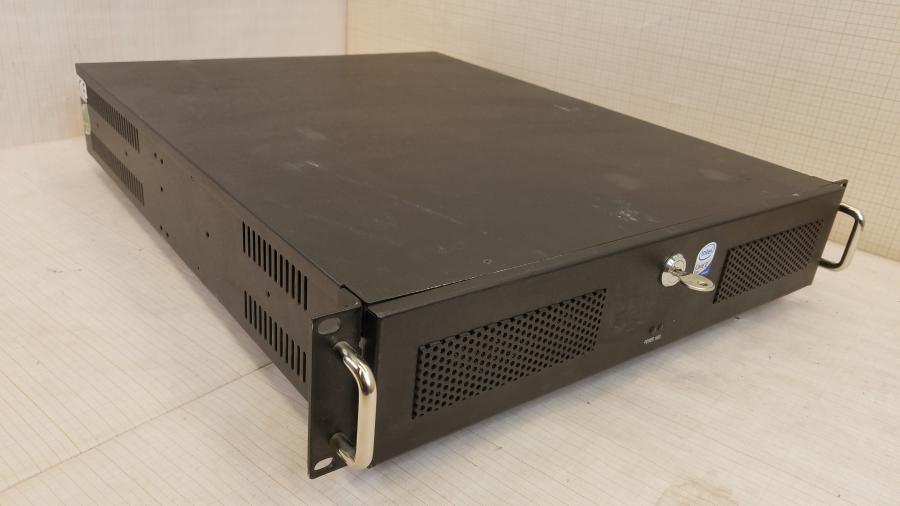 223-076-001 Сервер INTEL 2U S3000AH #1