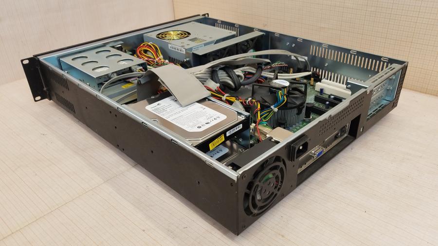 223-076-001 Сервер INTEL 2U S3000AH #5