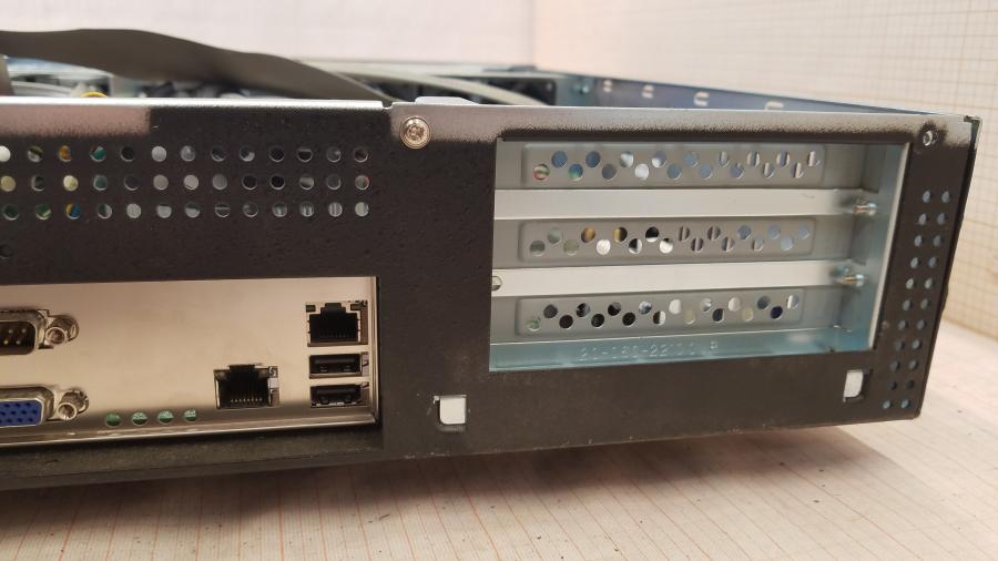 223-076-001 Сервер INTEL 2U S3000AH #7