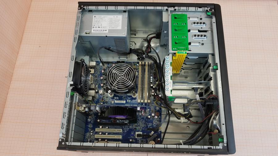 225-004-001 Системный блок HP Z200 #10