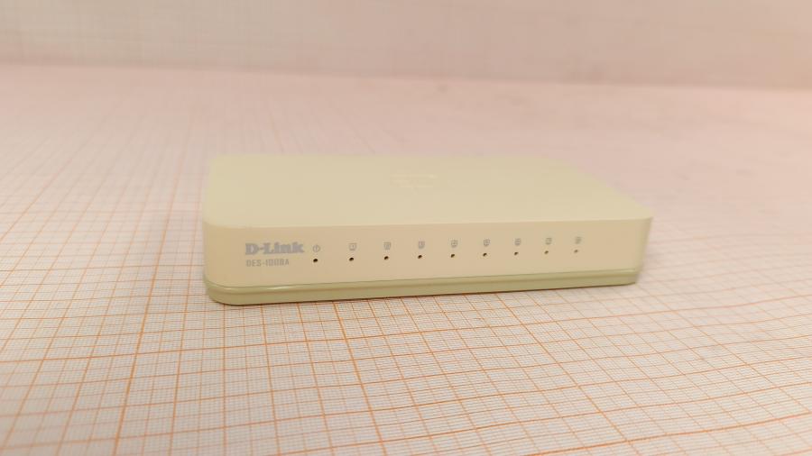 226-030-001 Коммутатор неуправляемый D-LINK DES-1008A #1