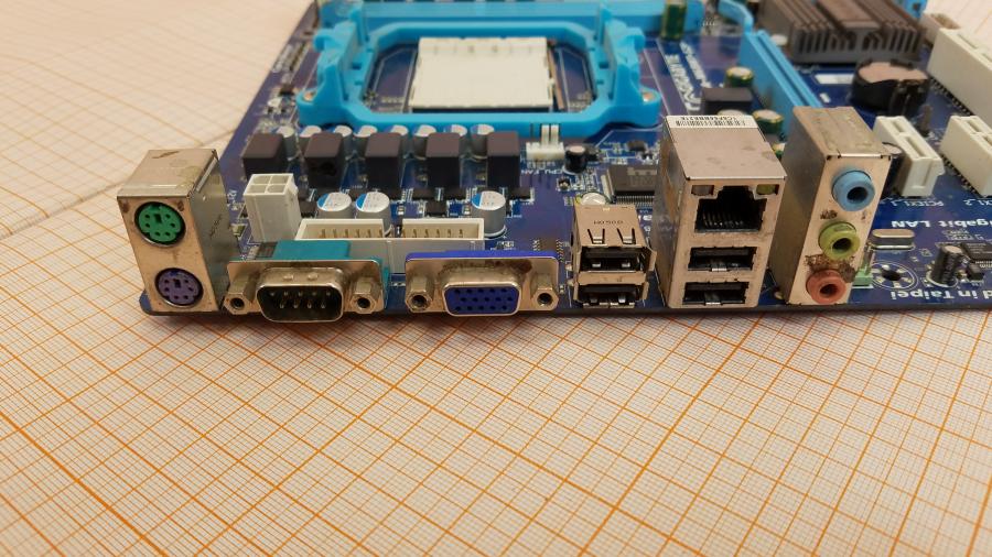 219-267-001 MB Socket AM3 GIGABYTE GA-M68MT-S2P+ #4