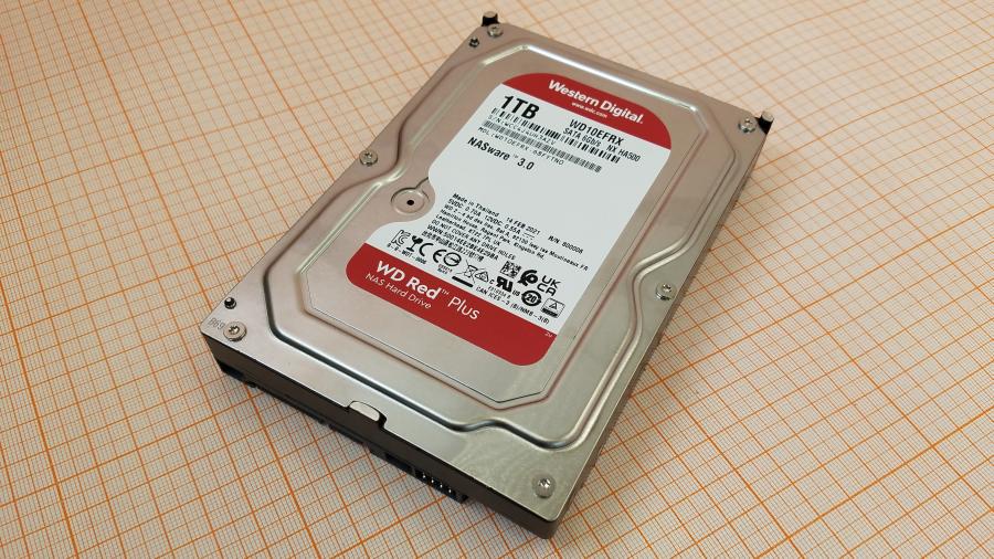 219-270-001 HDD 3.5" SATA Western Digital NASware 3.0 WD10EFRX #1