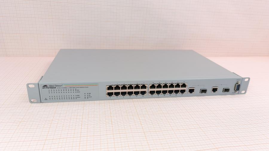 226-038-001 Коммутатор управляемый Allied Telesyn AT-FS750/24 #1