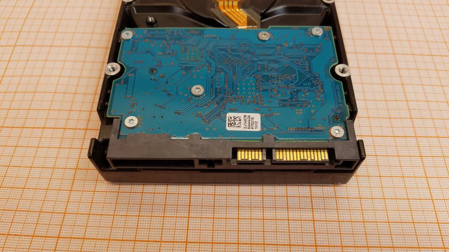 218-260-001 HDD 3.5" SATA HITACHI HUA723030ALA640 #4