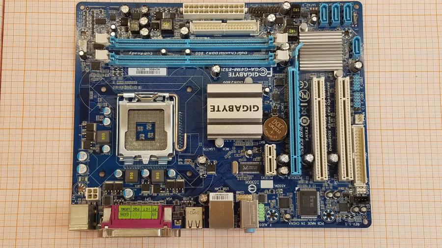 223-135-002 MB LGA 775 GIGABYTE GA-G41M-ES2L #2