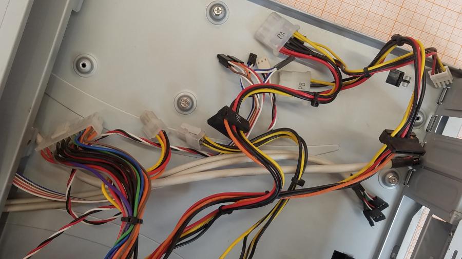 223-164-001 Small Form Factor INWIN BT611 #11