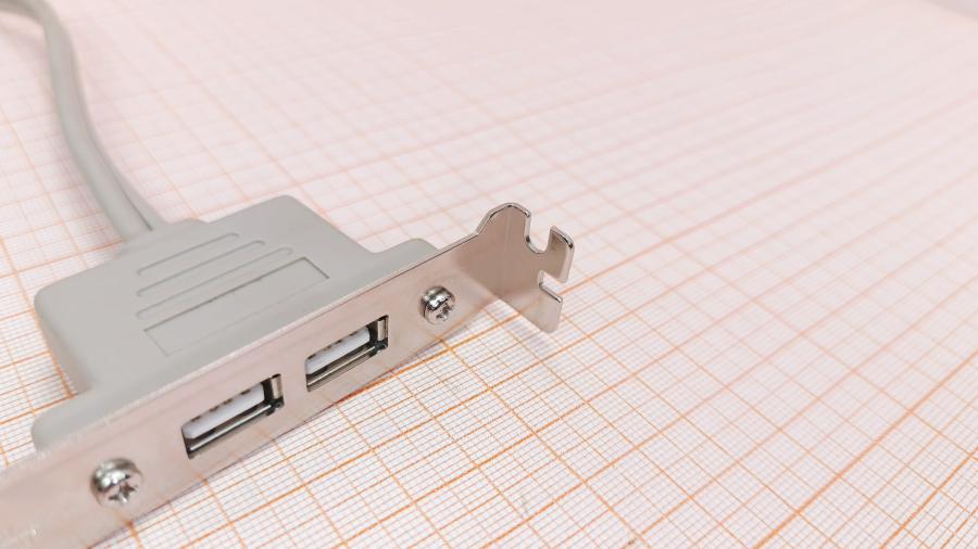 226-088-001 Планка расширения  2x USB 2.0 #3