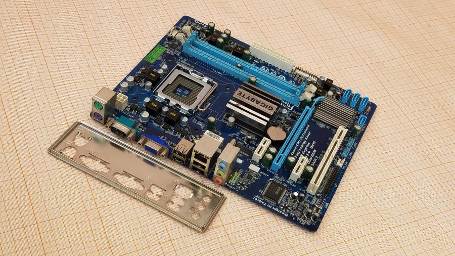 226-130-001 MB LGA 775 GIGABYTE GA-G41MT-S2 #1