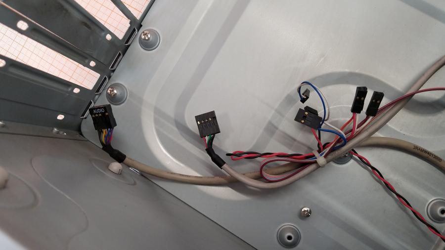 226-161-001 Корпус Tower ATX INWIN EMR003 #9