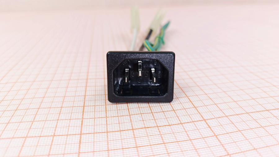 227-030-001 Разъем  IEC 60320 C14 250V 15A #2