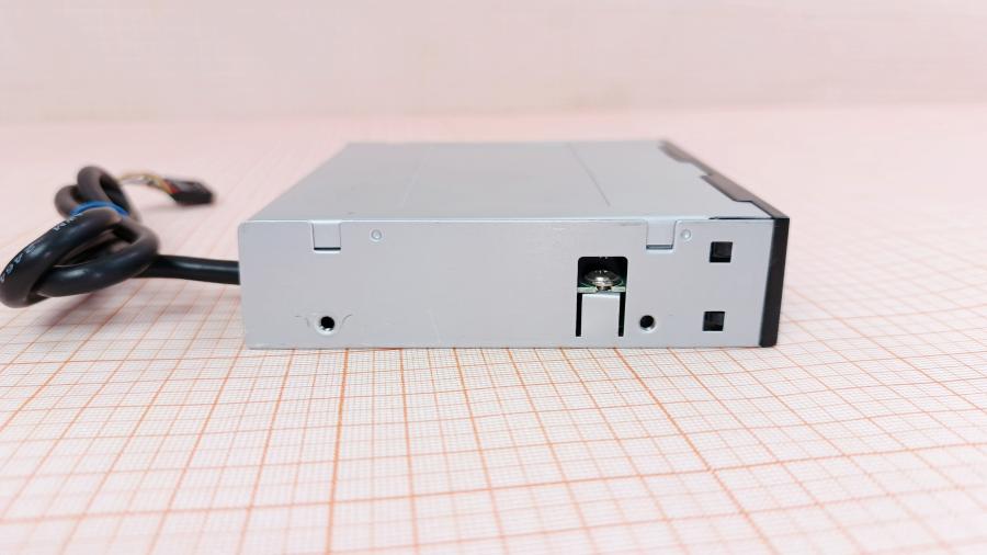 226-170-001 Картридер Ginzzu GR-136UB #7