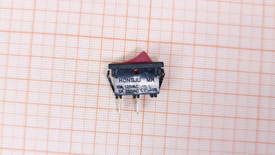121-075-001 Переключатель перекидной  HONGJU 6A 250V 2C #3