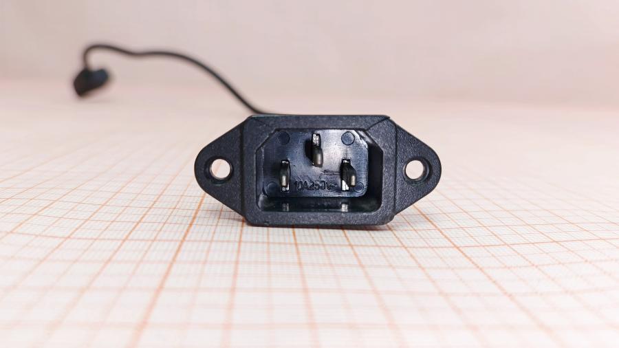 223-269-001 Удлинитель питания IEC-C14  IEC C13 Угловой - IEC C14 Встраиваемый 0.4m #3