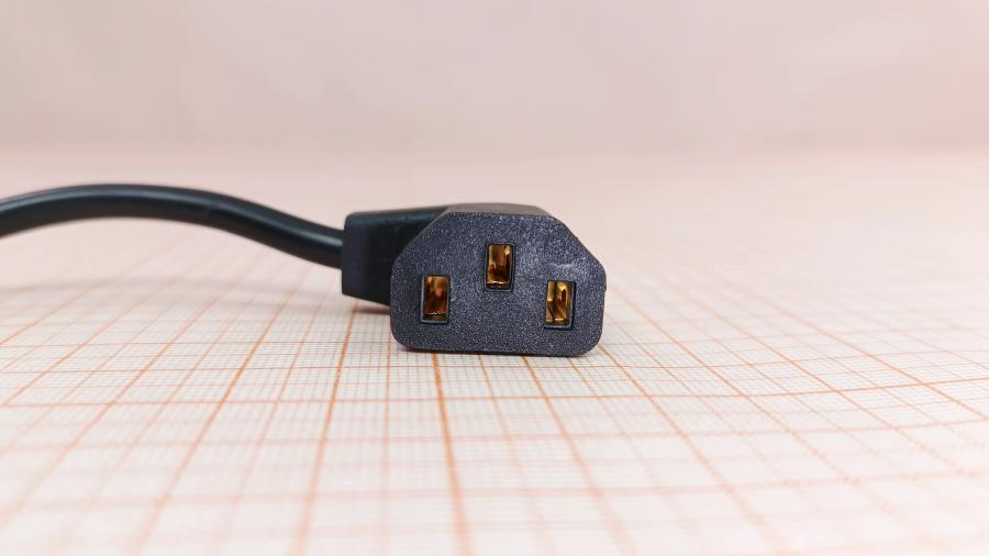 223-269-001 Удлинитель питания IEC-C14  IEC C13 Угловой - IEC C14 Встраиваемый 0.4m #5