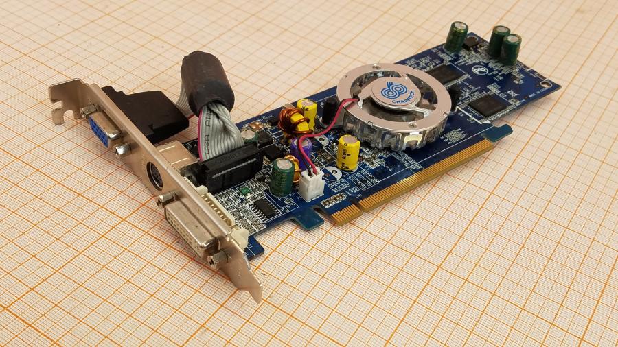 223-277-001 VGA PCI-E NVIDIA GeForce 7300 GS #1