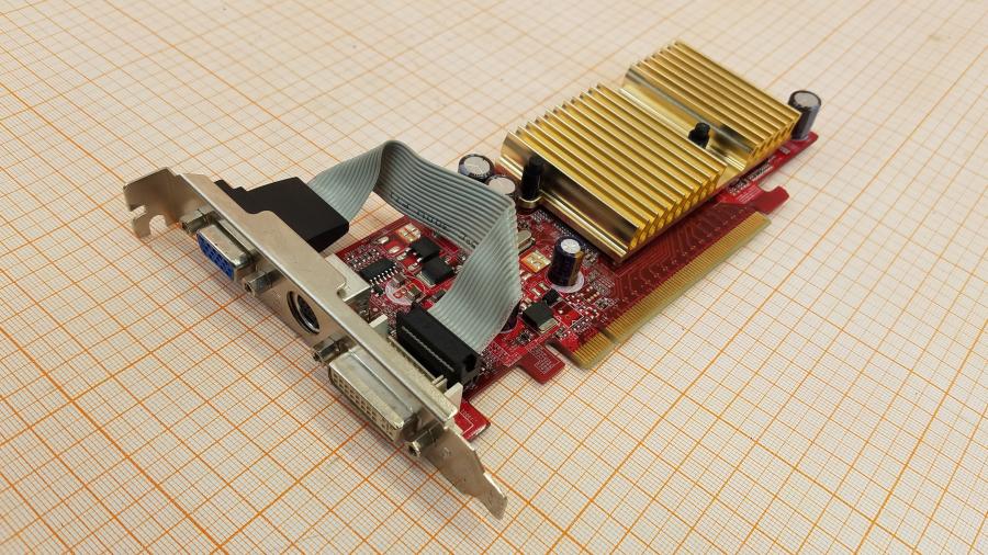 226-174-001 VGA PCI-E MSI GeForce 7100 GS #1