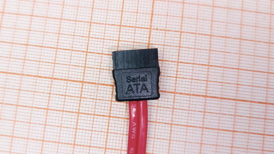 223-298-001 Кабель SATA  SATA 0.5M Red Угловой #4