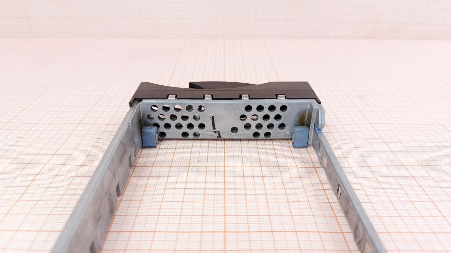 226-180-001 HDD-tray IBM 00N7281 #7