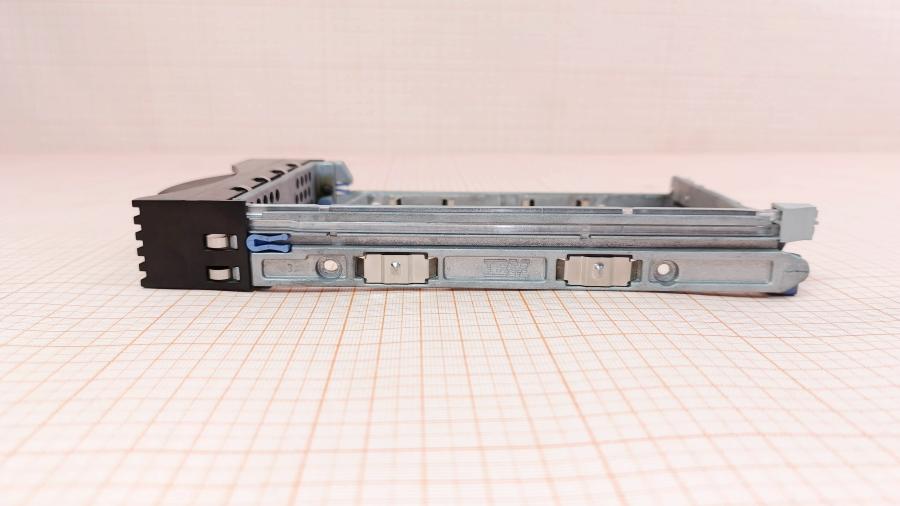 226-180-001 HDD-tray IBM 00N7281 #10