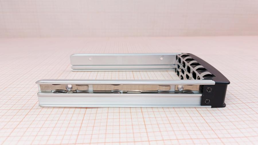 226-181-001 HDD-tray SuperMicro MCP-220-00092-0B #7