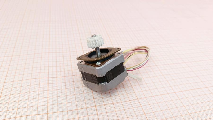 173-321-001 Двигатель печатной техники  STP-42D183 #1